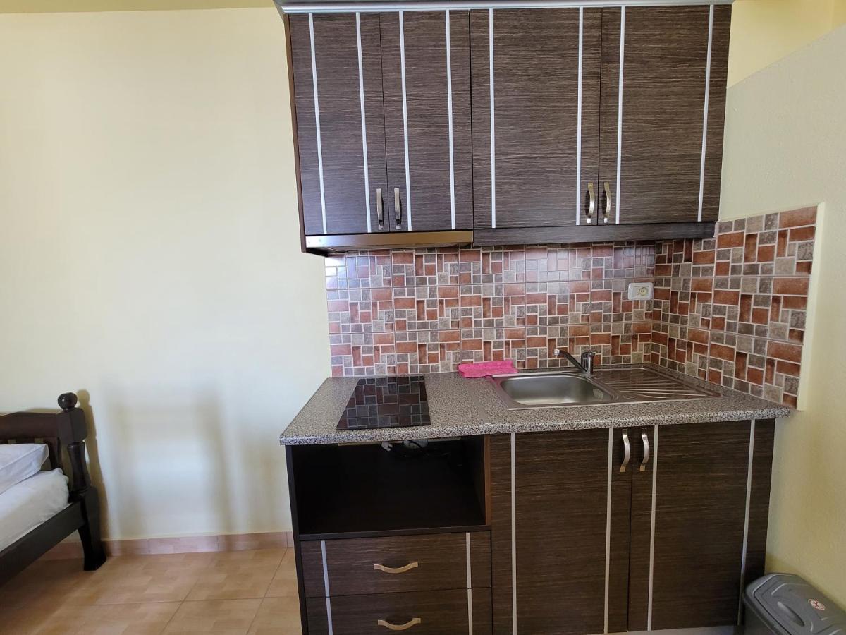 Apartments Luis 卡萨米尔 外观 照片