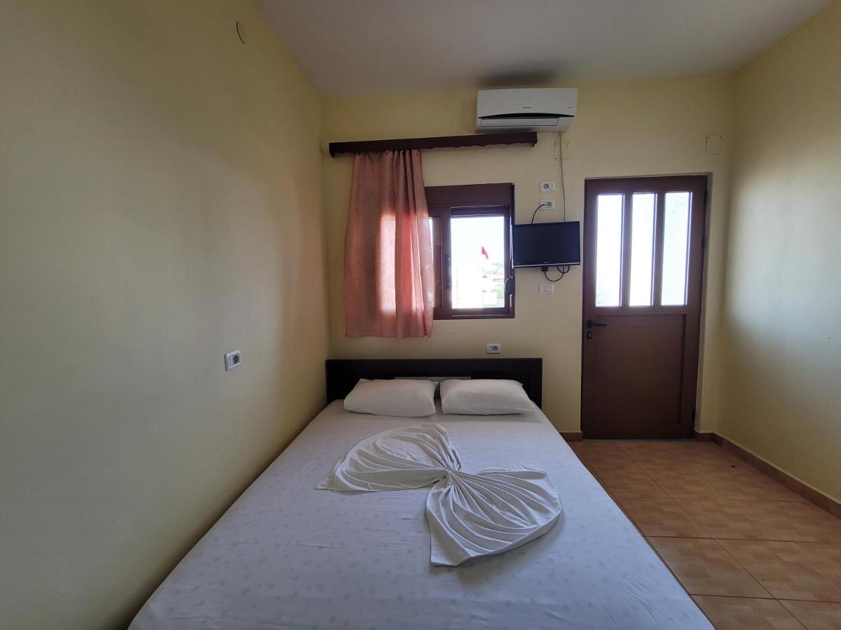 Apartments Luis 卡萨米尔 外观 照片