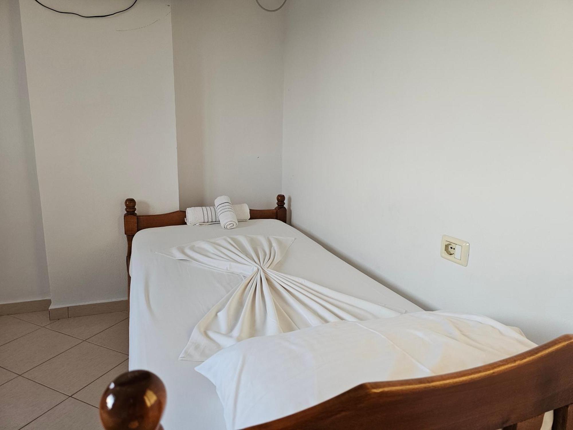 Apartments Luis 卡萨米尔 外观 照片