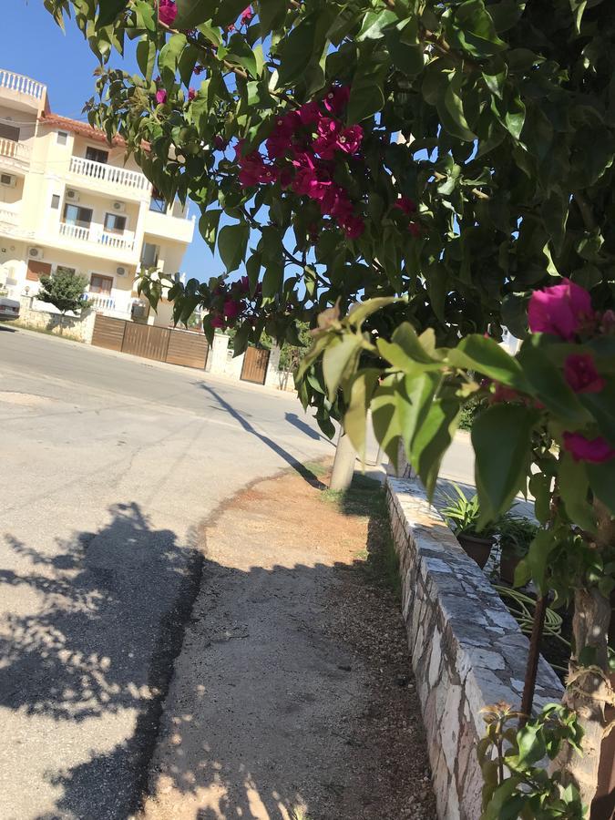 Apartments Luis 卡萨米尔 外观 照片